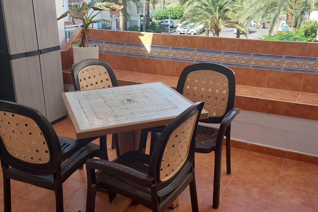 Lovely With Pool Apartment Costa Del Silencio